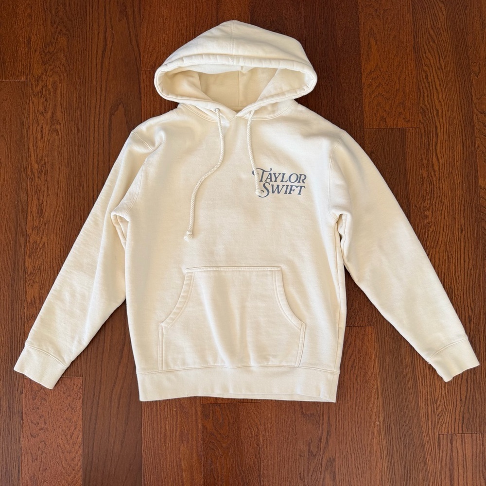 Taylor Swift (Taylor’s Version) 1989 Style Hoodie Size S sold out online! - Picture 2 of 4